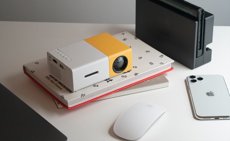 Meer YG300 Projector