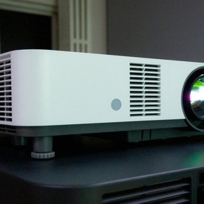 Sony VPL-P520HZ Review: Powerful Business and Education Projector