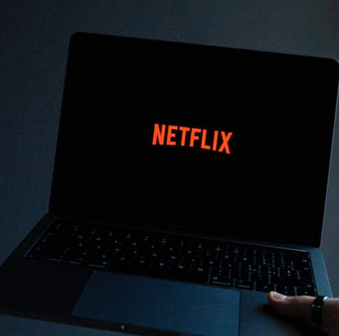 3 Methods to Connect a Projector to Computer